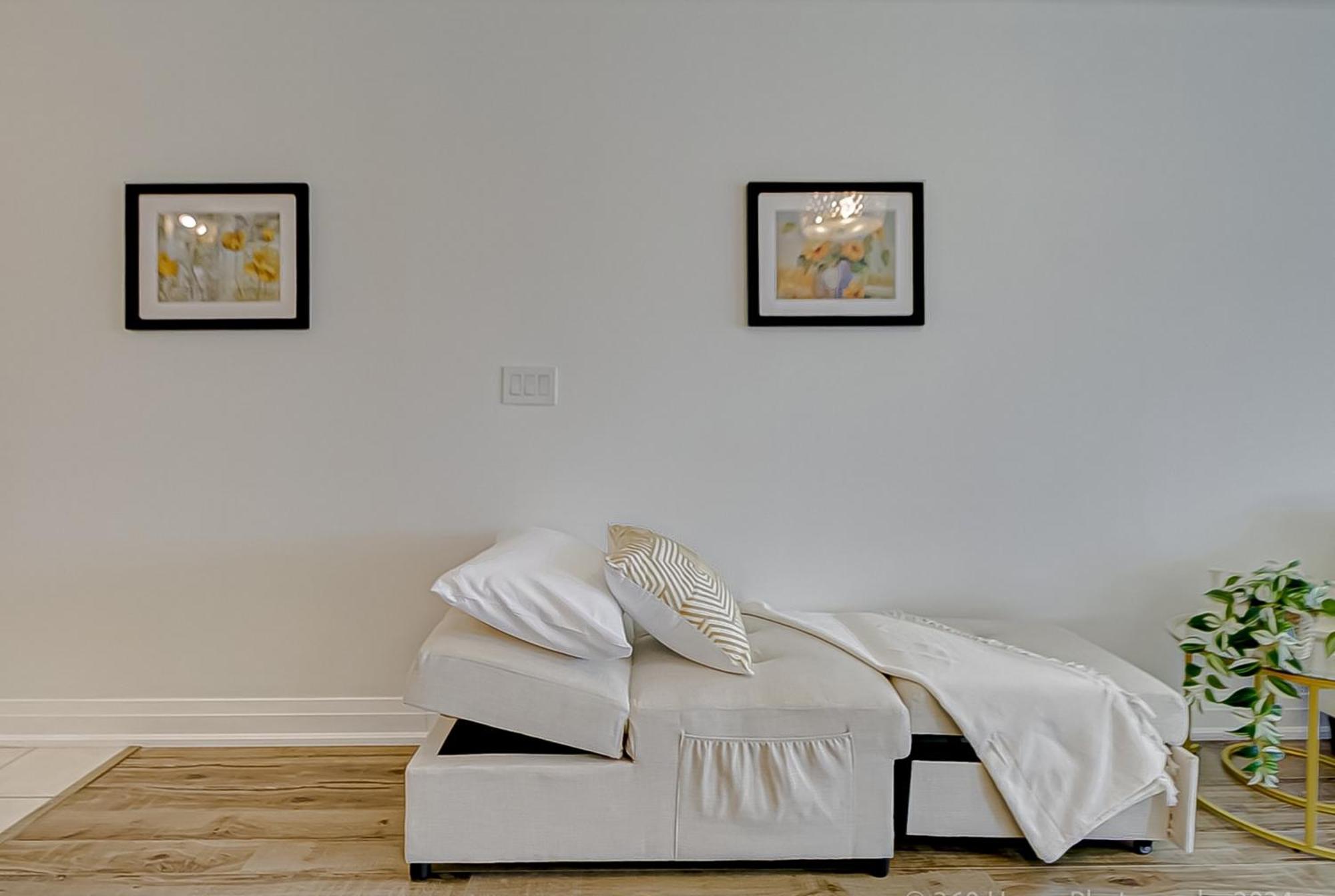 Globalstay Yonge St Condos Toronto Bagian luar foto