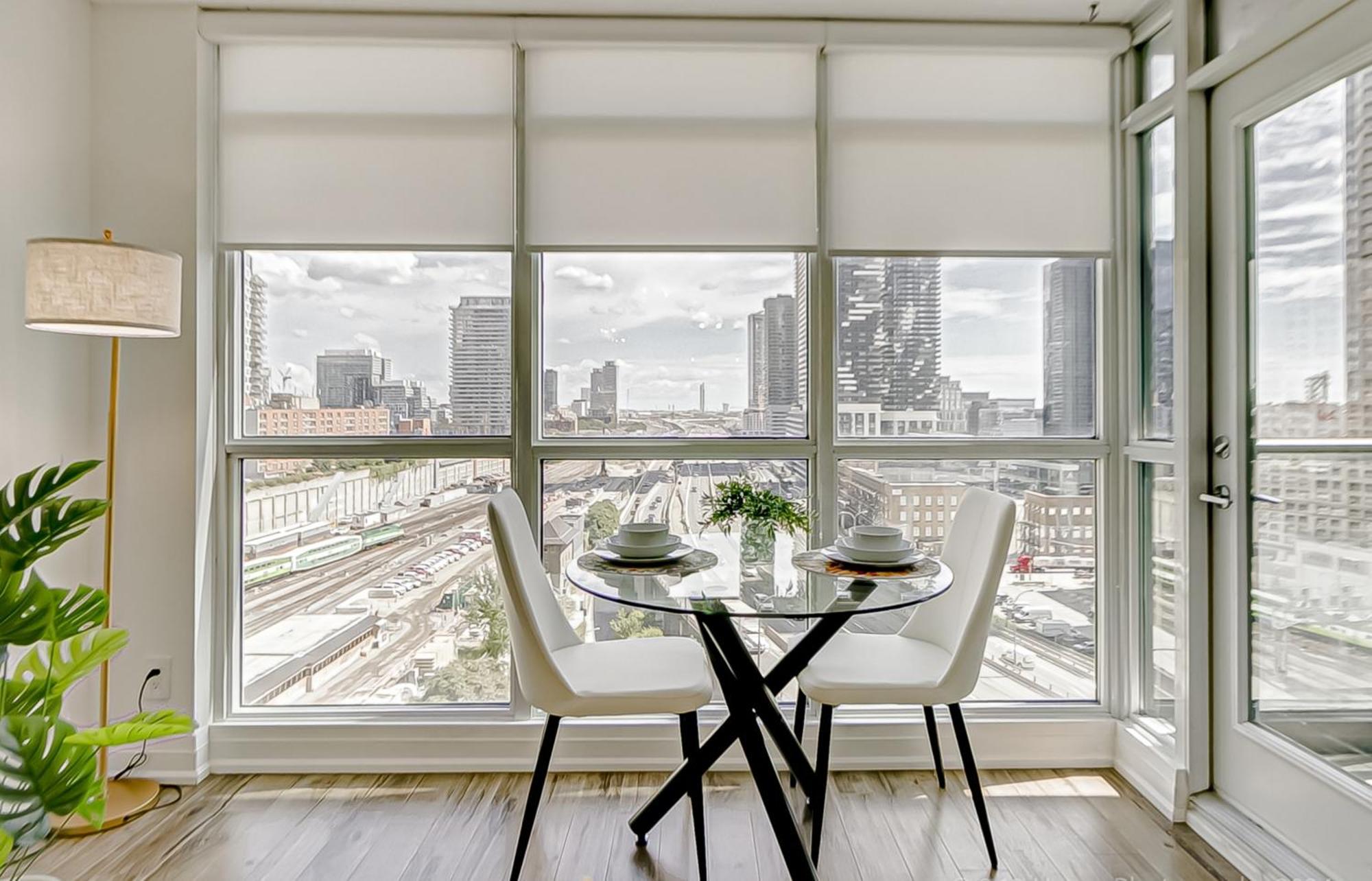 Globalstay Yonge St Condos Toronto Bagian luar foto
