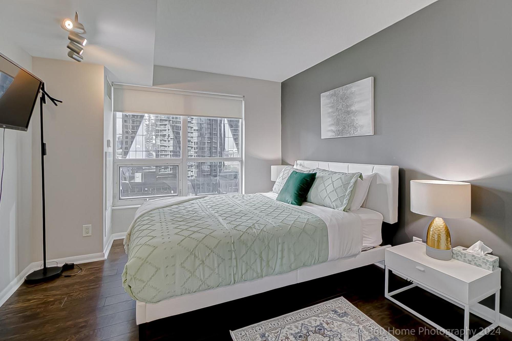 Globalstay Yonge St Condos Toronto Bagian luar foto