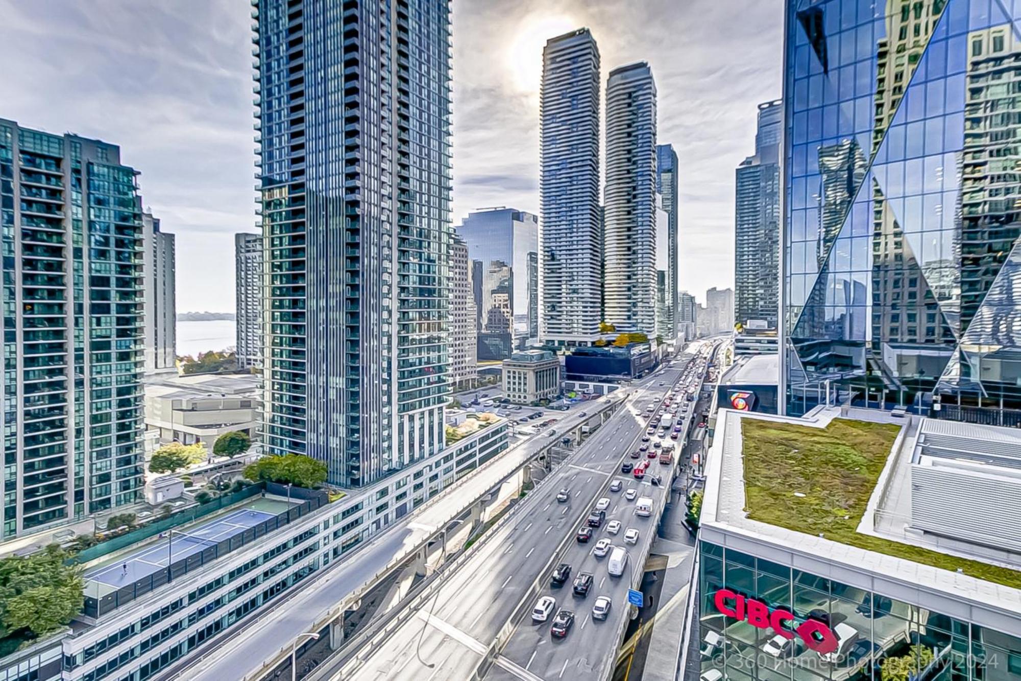 Globalstay Yonge St Condos Toronto Bagian luar foto